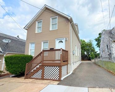 22 John St, Carteret, NJ, 07008