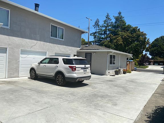 3rd image of 755 Sutter Ave