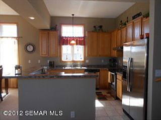 5th image of 695 Lee St NE