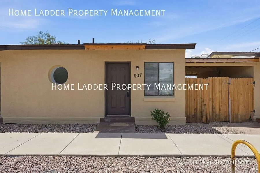 1 Month Free Rent! Studio Apartment in Gated Community close to Downtown Tucson! — Photo 2