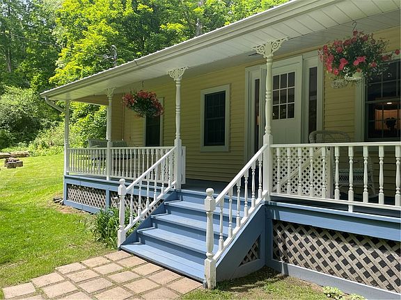 2nd image of 115 Zellers Ln