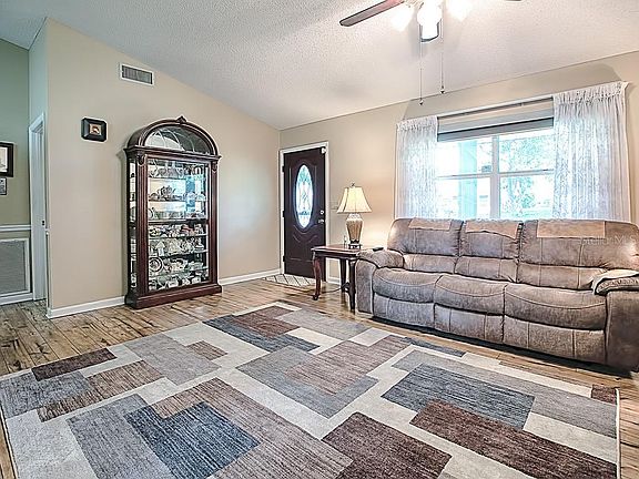 5th image of 2238 Orkney Dr