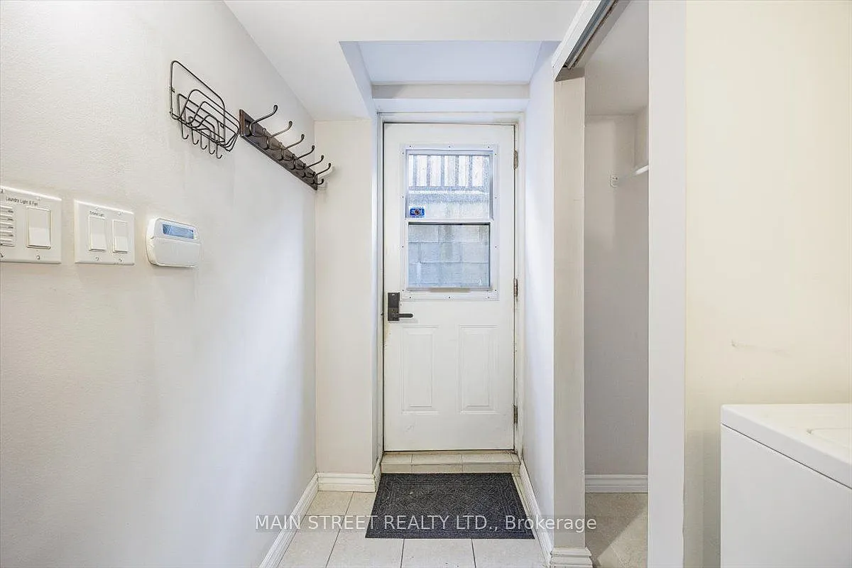 2 bed, $2,000 — Photo 2