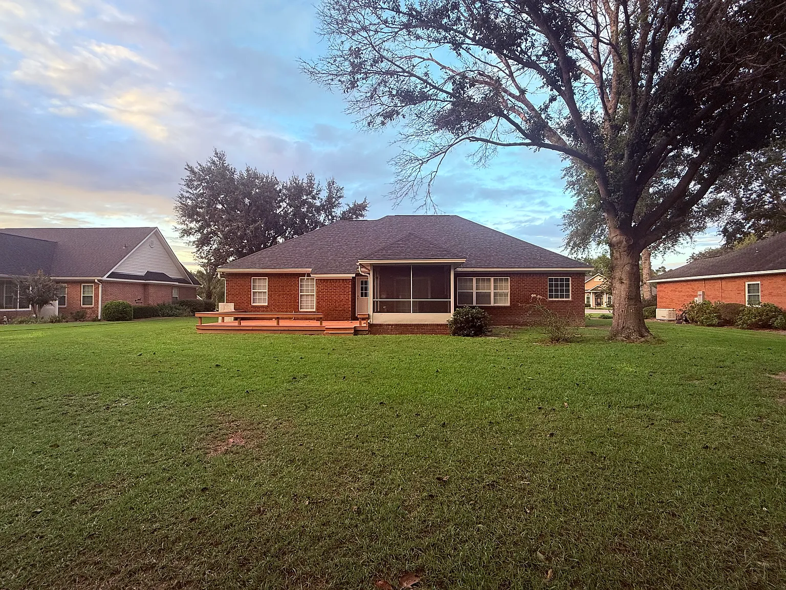 4 bed, 1829 sqft, $2,650 — Photo 2