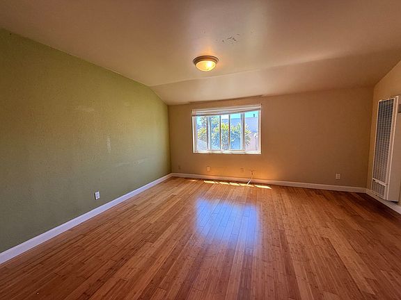 4th image of 901 Fell St APT 17