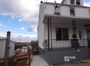 229 Broad St, Saint Clair, PA 17970