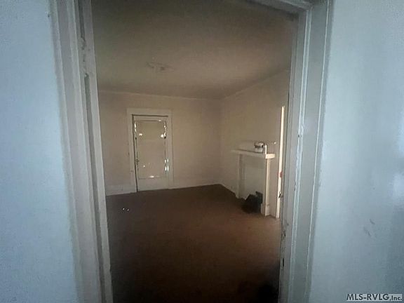 4th image of 111 W End Blvd