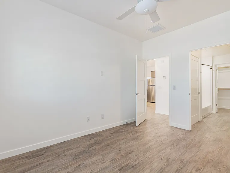 2063 E Lemon St #2004 — Photo 16