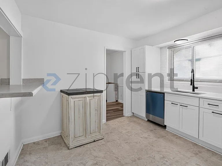 2915 Cascade Rd SW — Photo 12