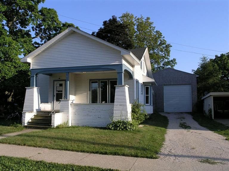 1st image of 125 White St