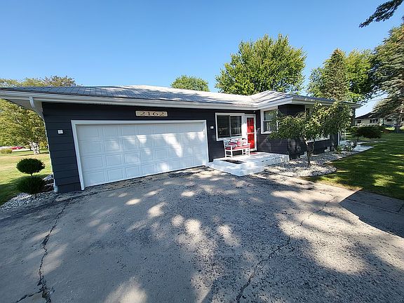 2nd image of 2162 Birchwood Dr