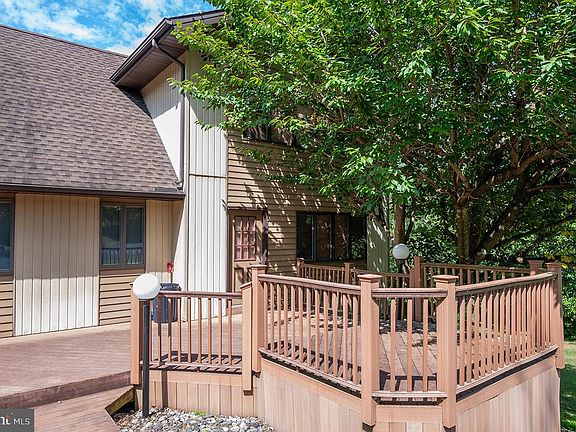 4th image of 9684 Ponderosa Ct