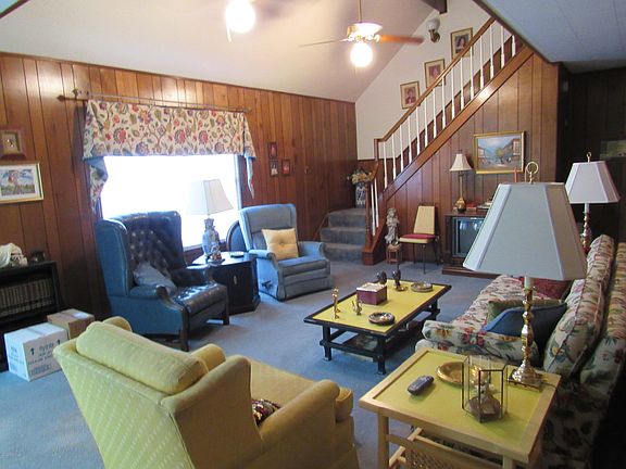 5th image of 304 Colby Dr