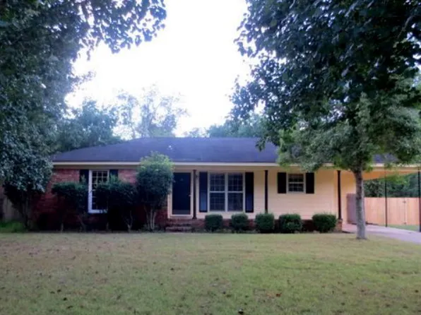 828 Shelton Dr, Albany, GA 31705