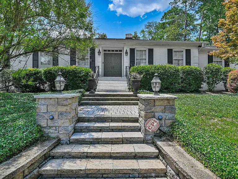 1 Leconte Ct — Photo 2