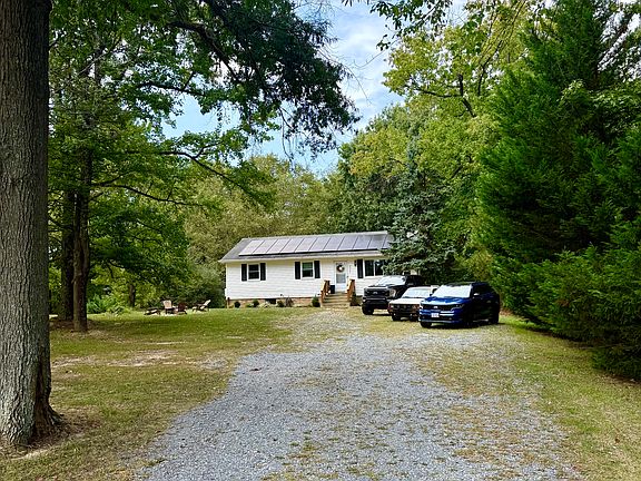 2nd image of 2775 Hamilton Rd #B