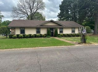 111 Hefner St, Searcy, AR 72143