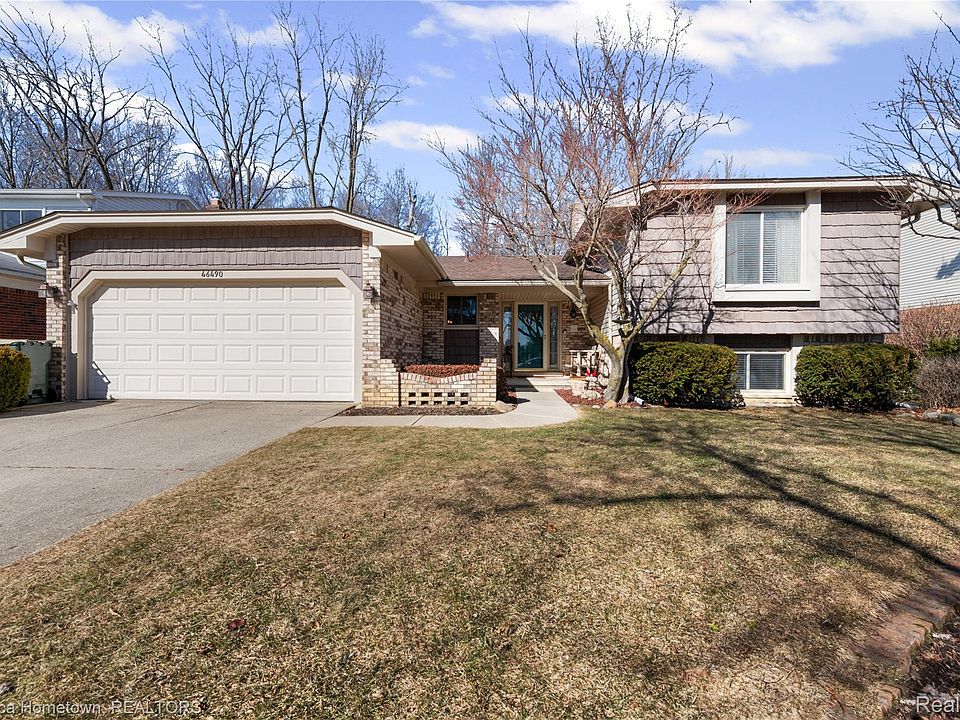 1st image of 46490 Bartlett Dr