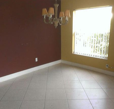4th image of 1702 16th Ave N