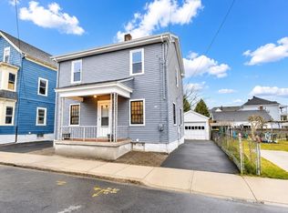 17 Wilcox St, Fall River, MA 02724