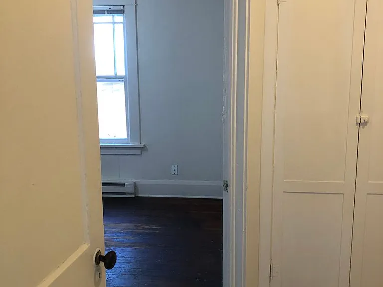 1348 Oak St — Photo 15