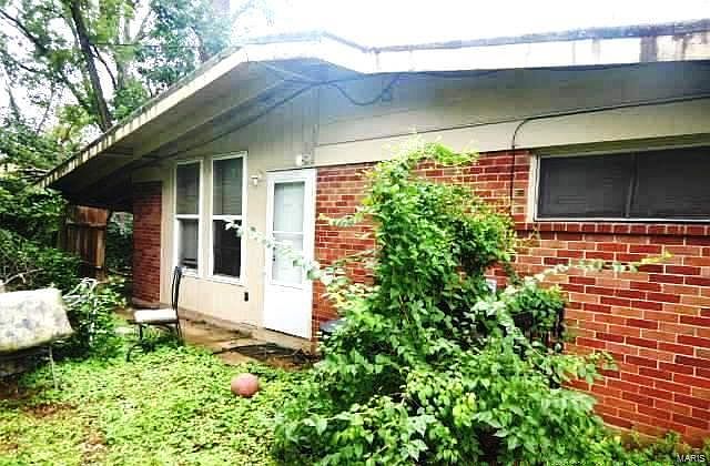 2nd image of 6940 Midwood Ave