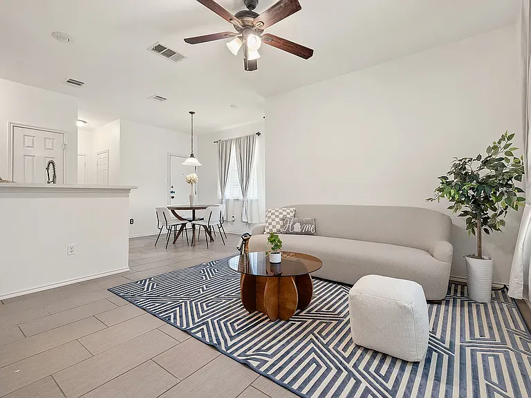 14525 Harris Ridge Blvd #B — Photo 4