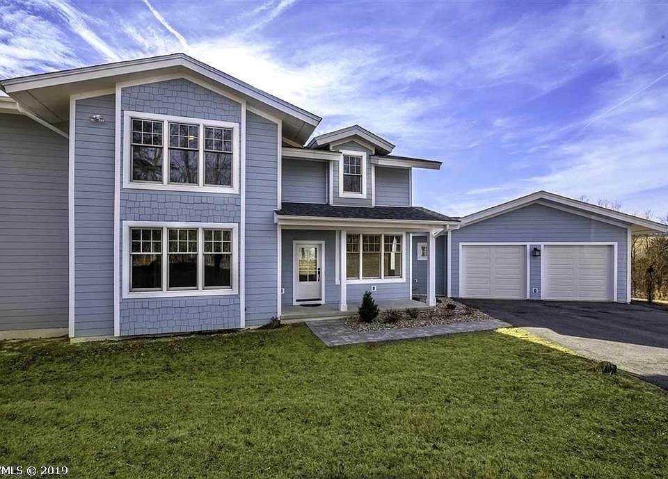 1st image of 1035 Opal Ln