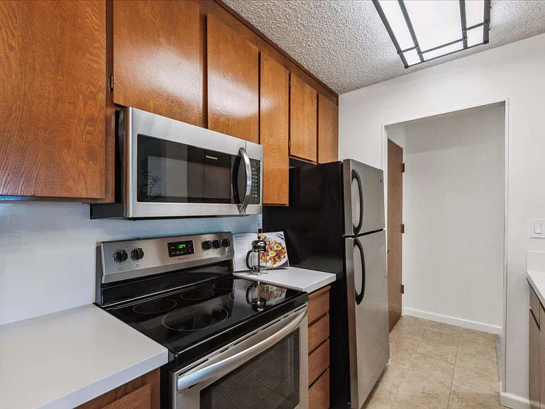 965 Shorepoint Ct #209 — Photo 5