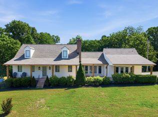 881 Mount Olivet Rd, Columbia, TN 38401