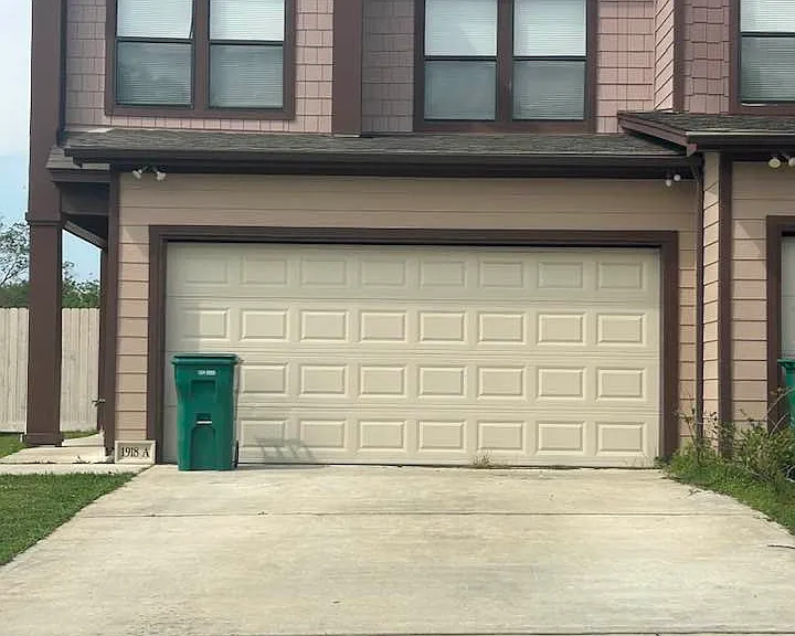 1718 Louisiana Ave #AB — Photo 2