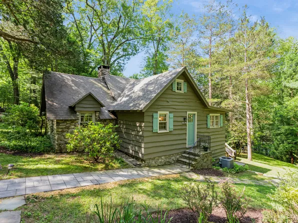14 Cedar Lane, New Milford, CT 06776