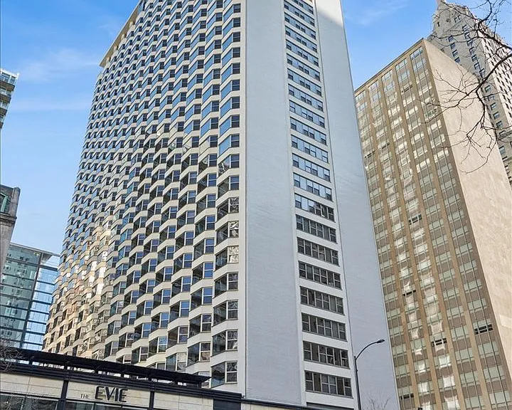 535 N Michigan Ave #2204 — Photo 28