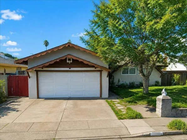 4537 Rinconada Dr, Santa Rosa, CA 95409