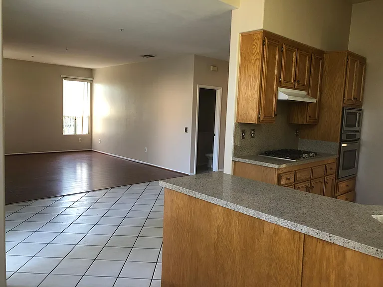 14291 Lauramore Ct — Photo 8