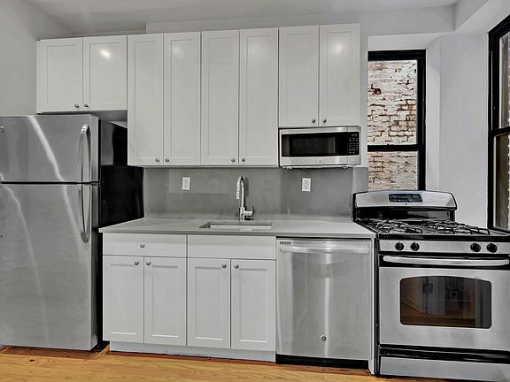 5th image of 358 W 45th St APT 4A