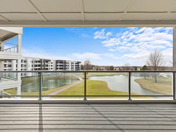 5233 Highpointe Lakes Dr #301, Columbus, OH 43081