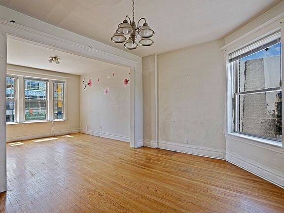 Living Room / Dining Room