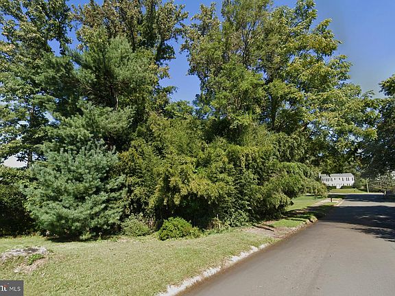 5th image of 6716 Montour Dr