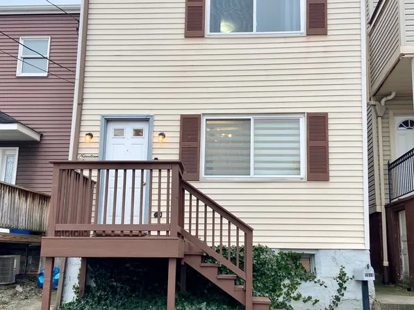 1916 Shamokin St, Pittsburgh, PA 15203