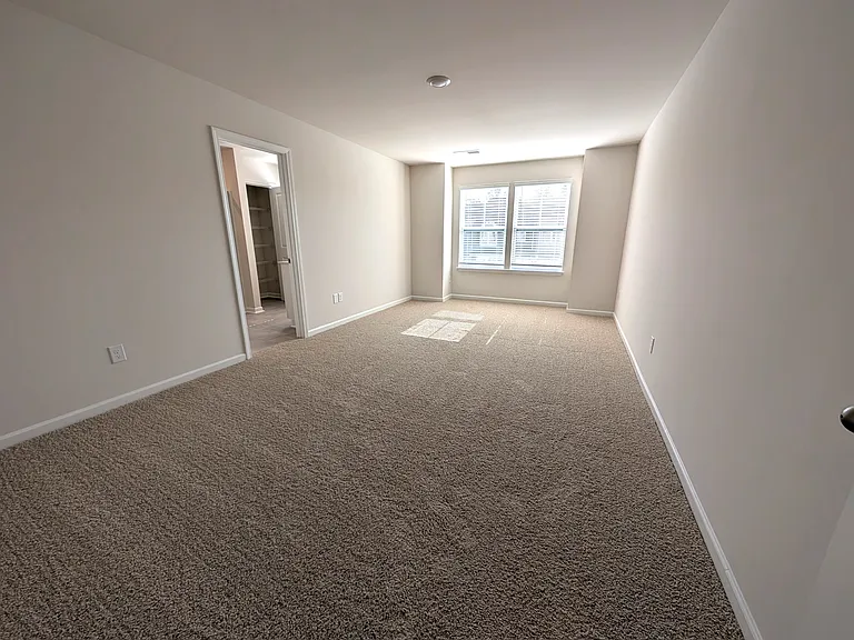 1664 Hallview Ct — Photo 7