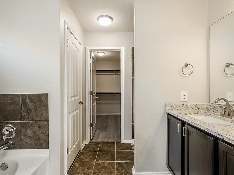 8903 Bowen Br — Photo 12