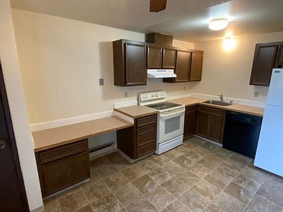 4th image of 302 163rd Street Ct E #13