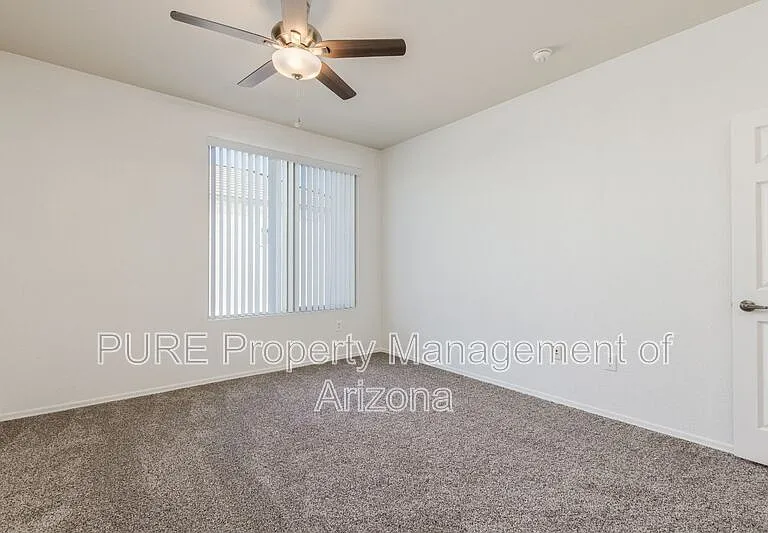 420 W 1st St #321 — Photo 11