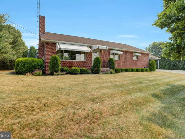 141 Shippensburg Rd, Shippensburg, PA 17257