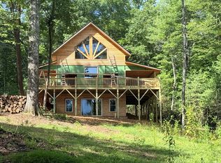 560 Carolina Fox Cir, Murphy, NC 28906