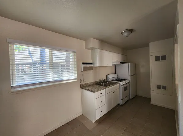 3309 Y St APT C, Sacramento, CA 95817