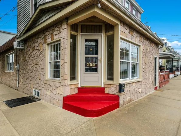 355 Penn St, Bristol, PA 19007