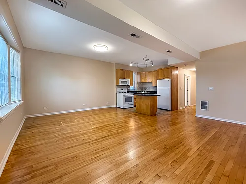 3245 N Lawndale Ave #2 Photo 1