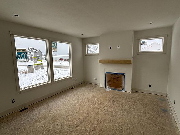 5th image of 7281 Graymoor St SE